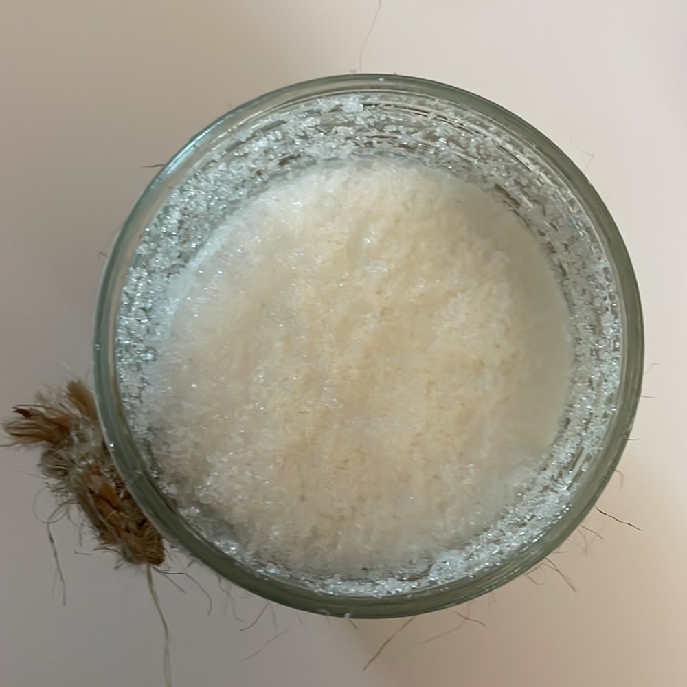Surf’s up coconut oil sugar scrub - Picture 2 of 2
